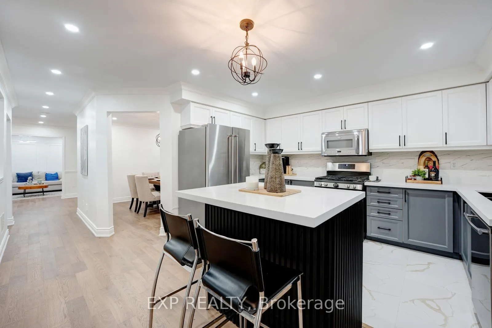 Photo 12 of 33 Hartrick Place, Whitby, Rolling Acres — HOMEH