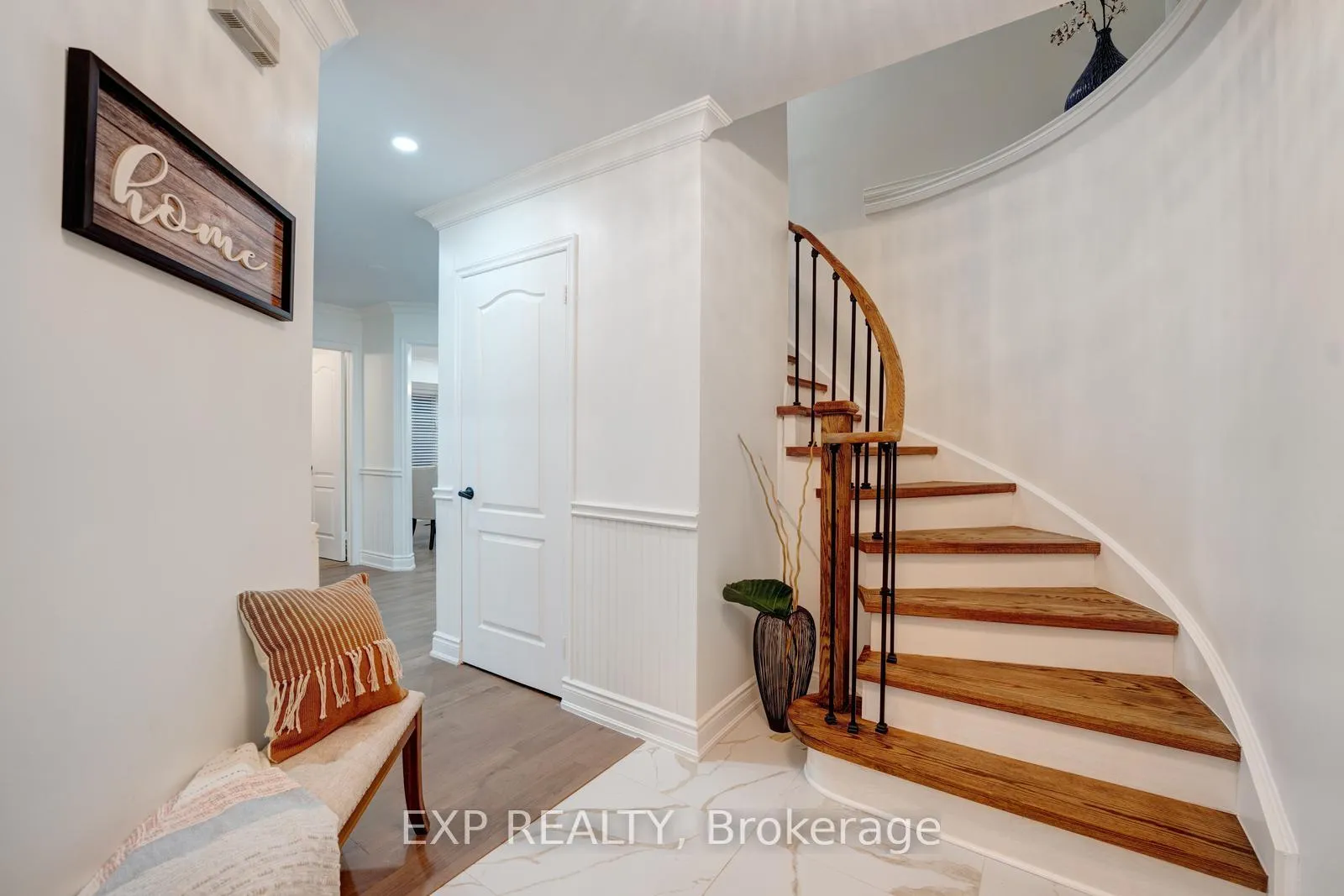 Photo 17 of 33 Hartrick Place, Whitby, Rolling Acres — HOMEH