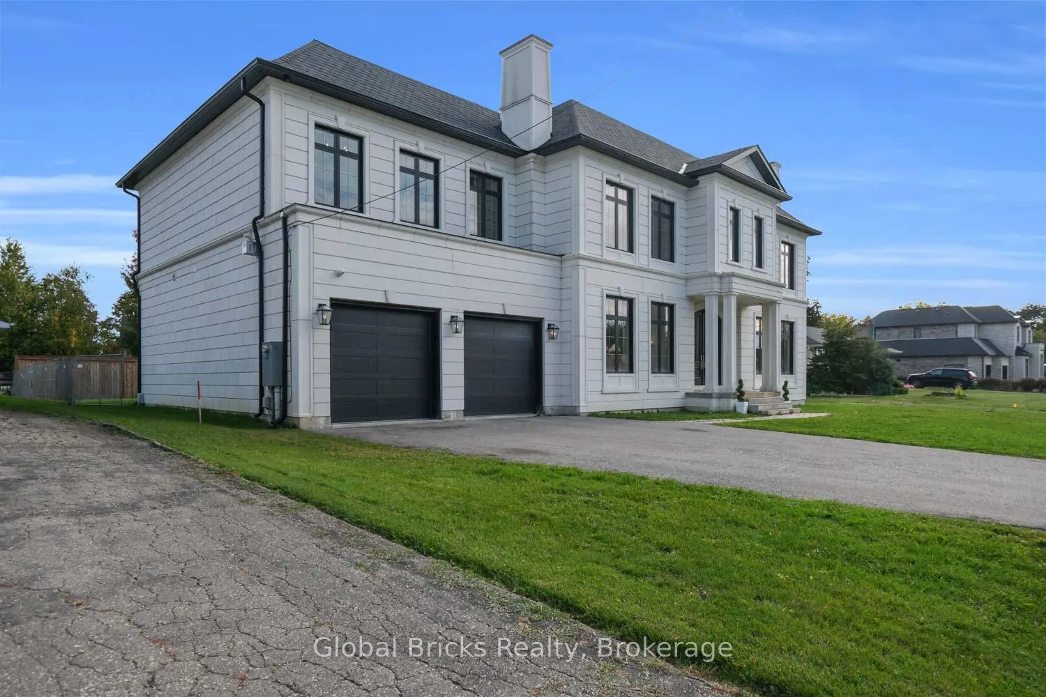 Photo 2 of 53 Elizabeth Drive N, King, Nobleton — HOMEH