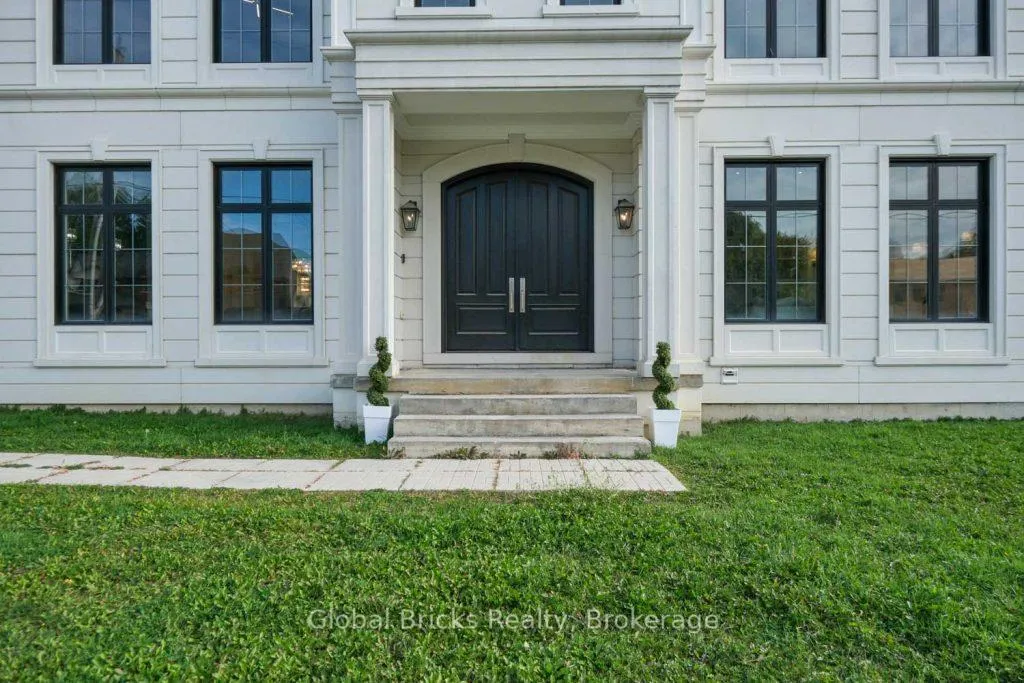 Photo 3 of 53 Elizabeth Drive N, King, Nobleton — HOMEH