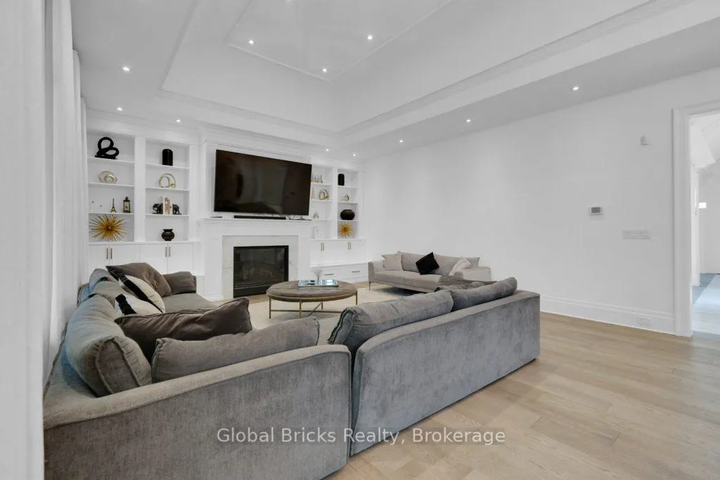 Photo 23 of 53 Elizabeth Drive N, King, Nobleton — HOMEH
