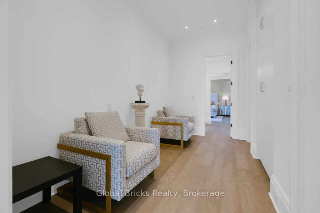 Photo 37 of 53 Elizabeth Drive N, King, Nobleton — HOMEH