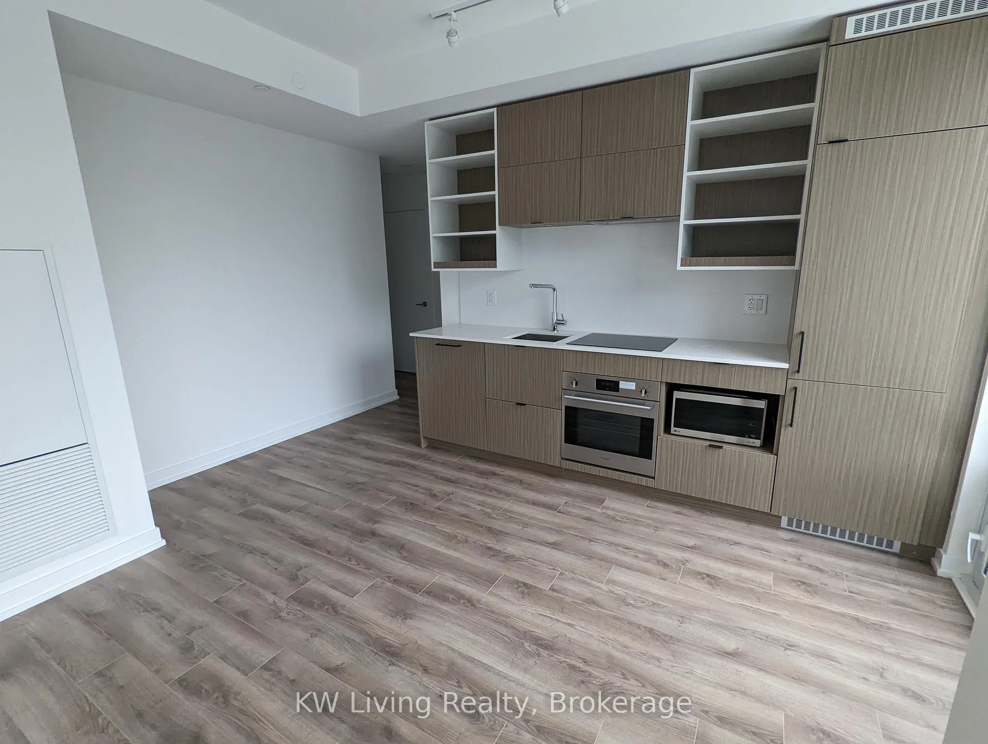 Front of Unit 602, 20 Edward Street