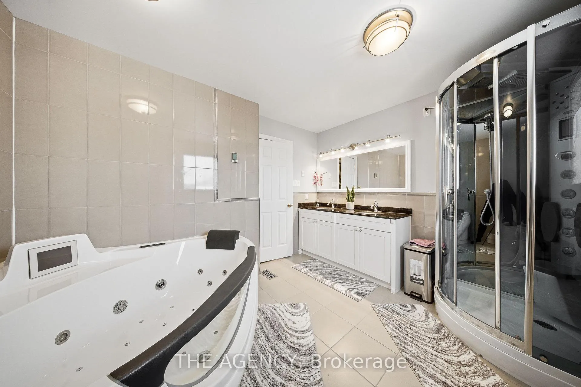 Photo 16 of 47 Burnt Ember Court, Kitchener — HOMEH