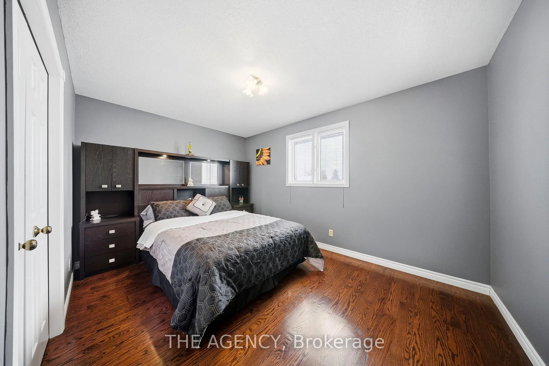 Photo 18 of 47 Burnt Ember Court, Kitchener — HOMEH