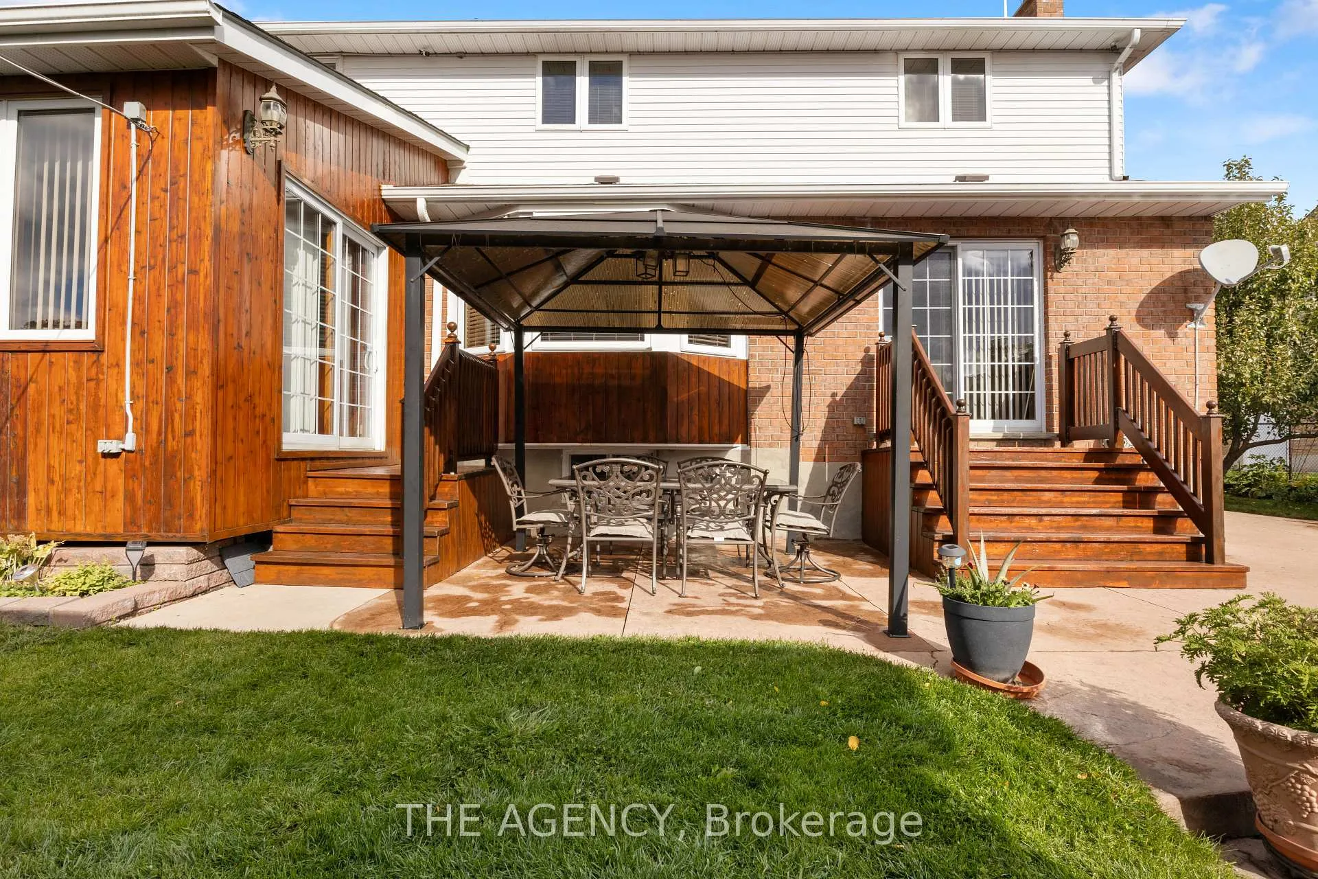 Photo 31 of 47 Burnt Ember Court, Kitchener — HOMEH
