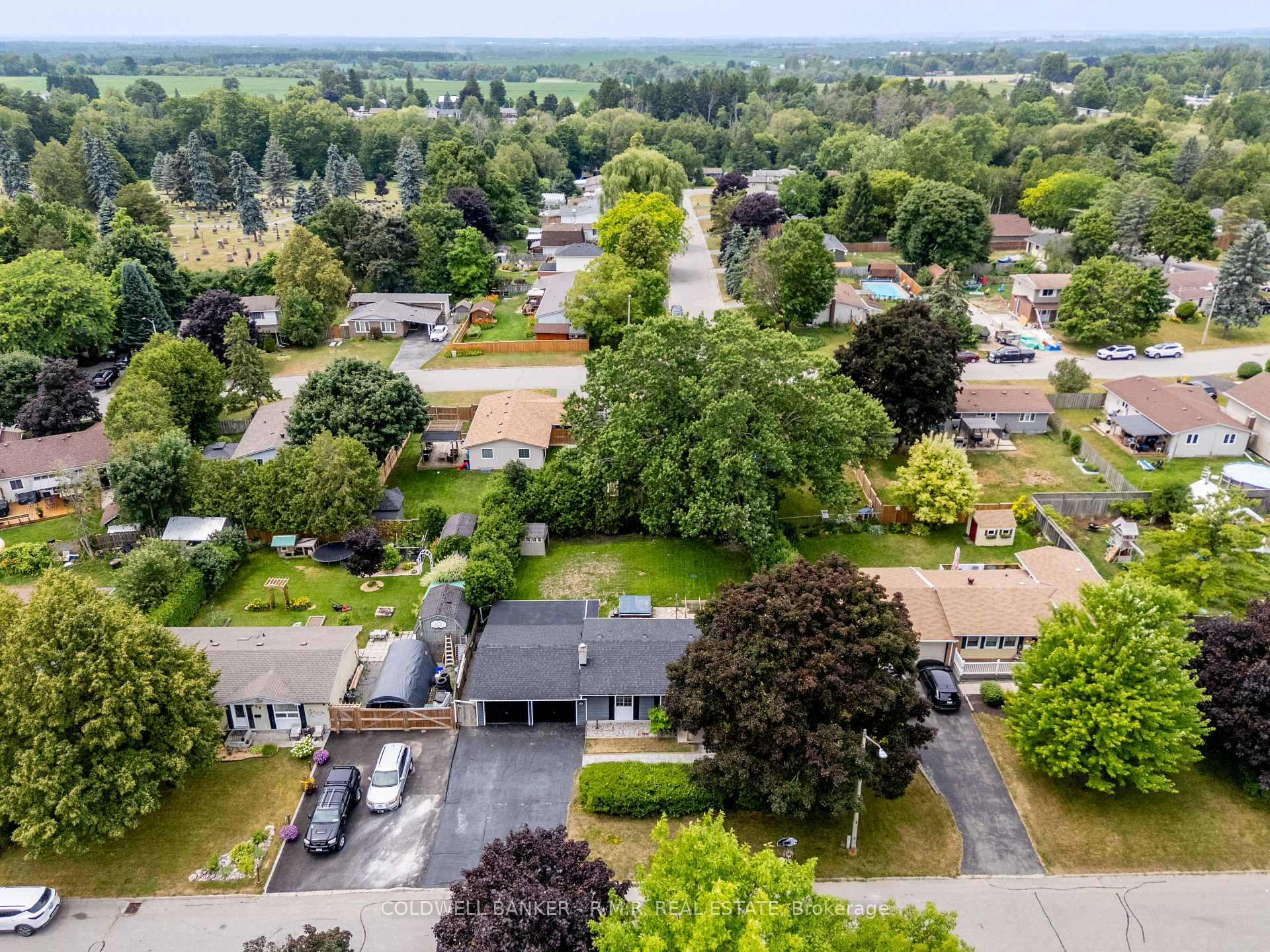 Photo 4 of 58 Peters Pike, Clarington, Orono — HOMEH