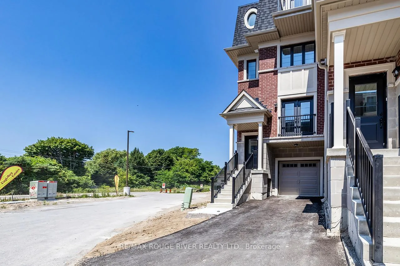 Photo 2 of 10 Marret Lane, Clarington, Newcastle — HOMEH