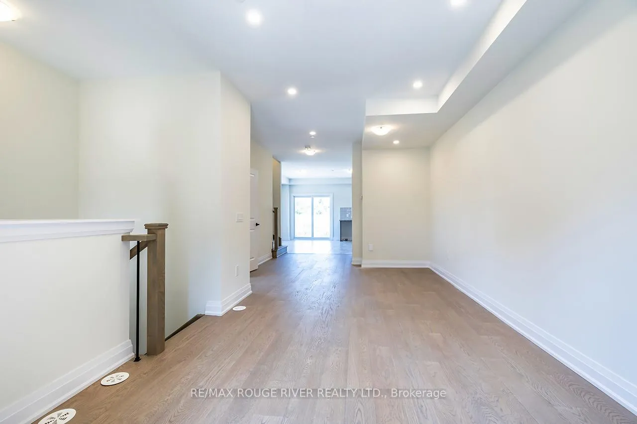 Photo 8 of 10 Marret Lane, Clarington, Newcastle — HOMEH