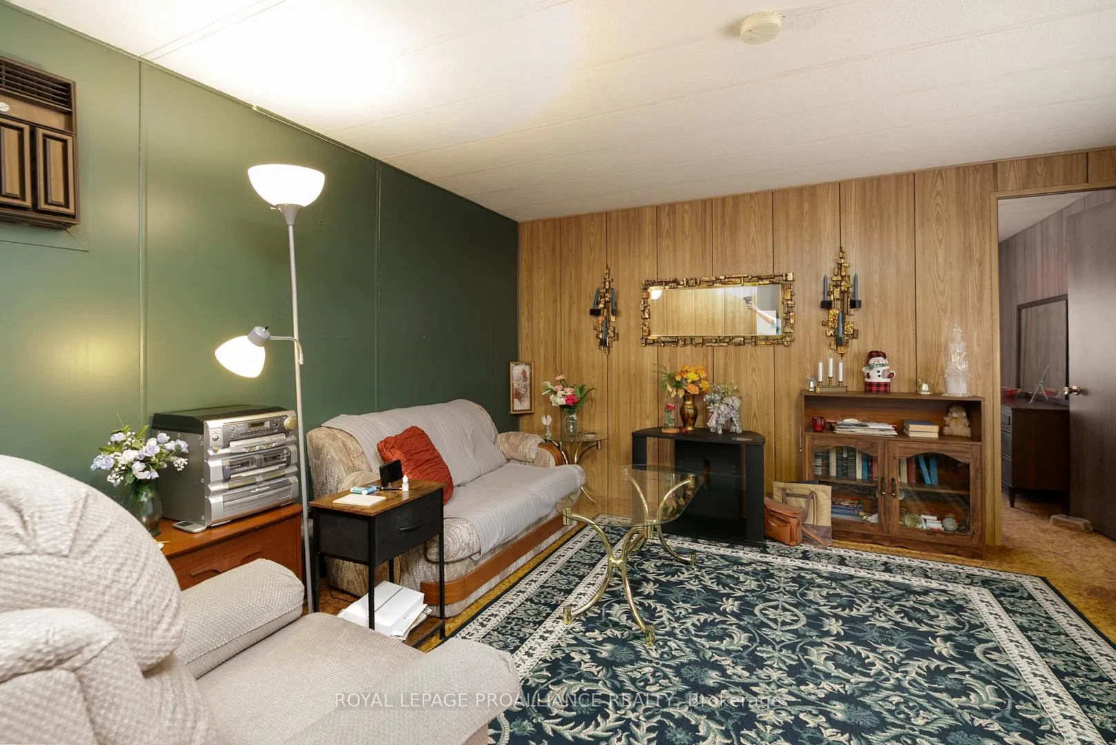 Photo 5 of 15 Thrush Lane, Quinte West, Sidney Ward — HOMEH