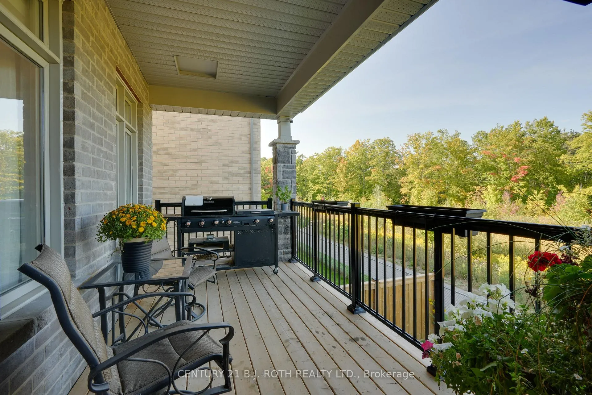 Photo 43 of 99 Franklin Trail, Barrie, Holly — HOMEH