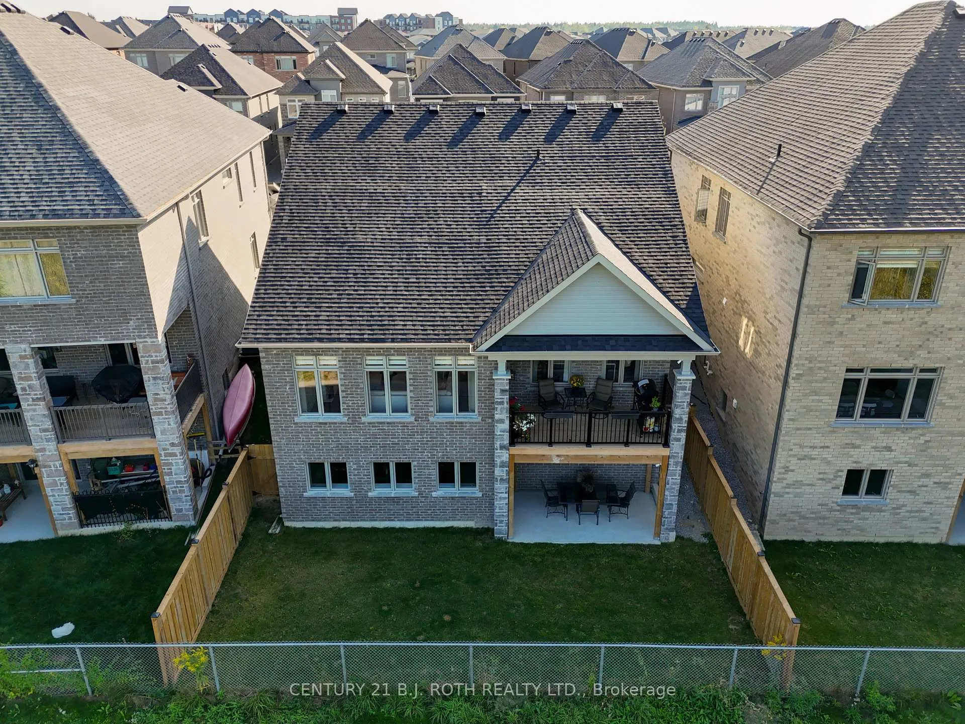 Photo 44 of 99 Franklin Trail, Barrie, Holly — HOMEH