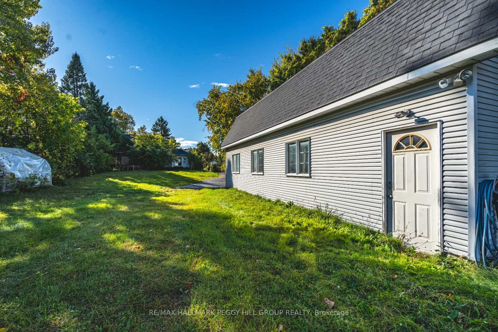 Photo 19 of 211 Phillips Street, Barrie, Ardagh — HOMEH