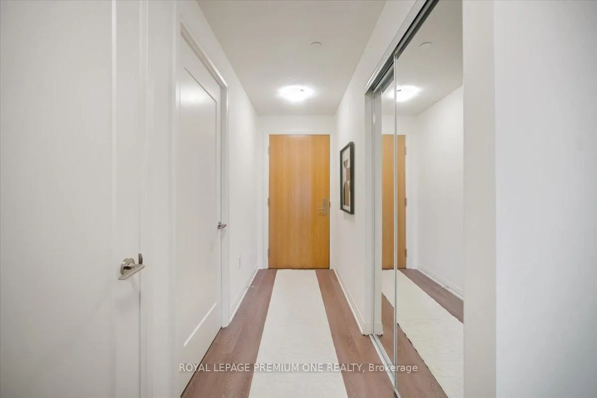 Photo 4 of Unit 2102, 8960 Jane Street, Vaughan, Concord — HOMEH