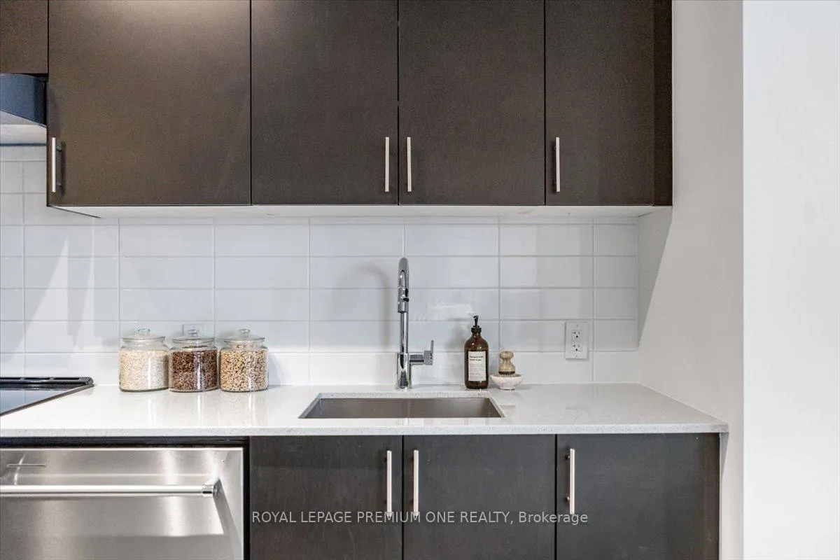 Photo 10 of Unit 2102, 8960 Jane Street, Vaughan, Concord — HOMEH
