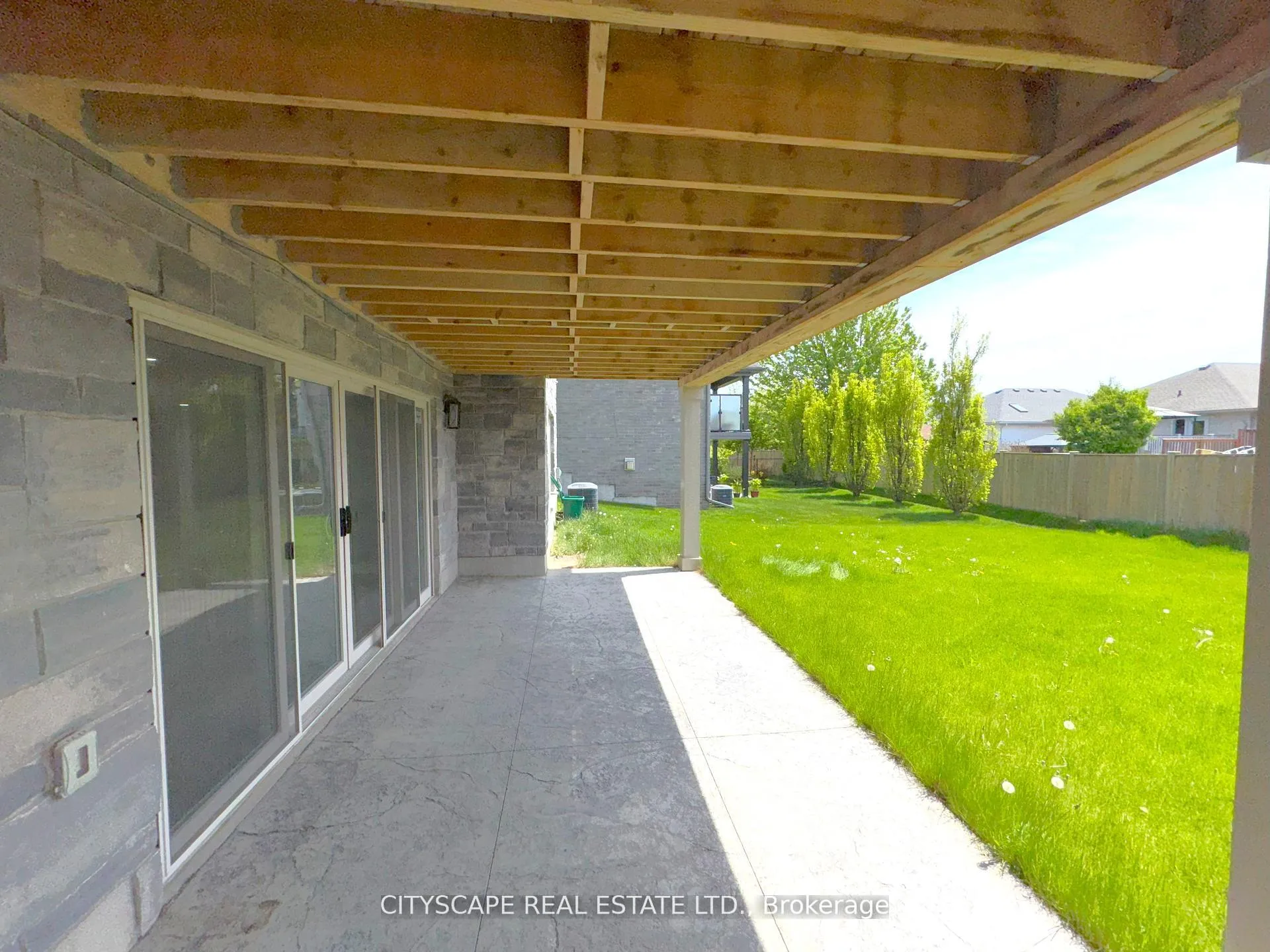 Photo 40 of 11 Hopkins Street, Thorold, Hurricane/Merrittville — HOMEH