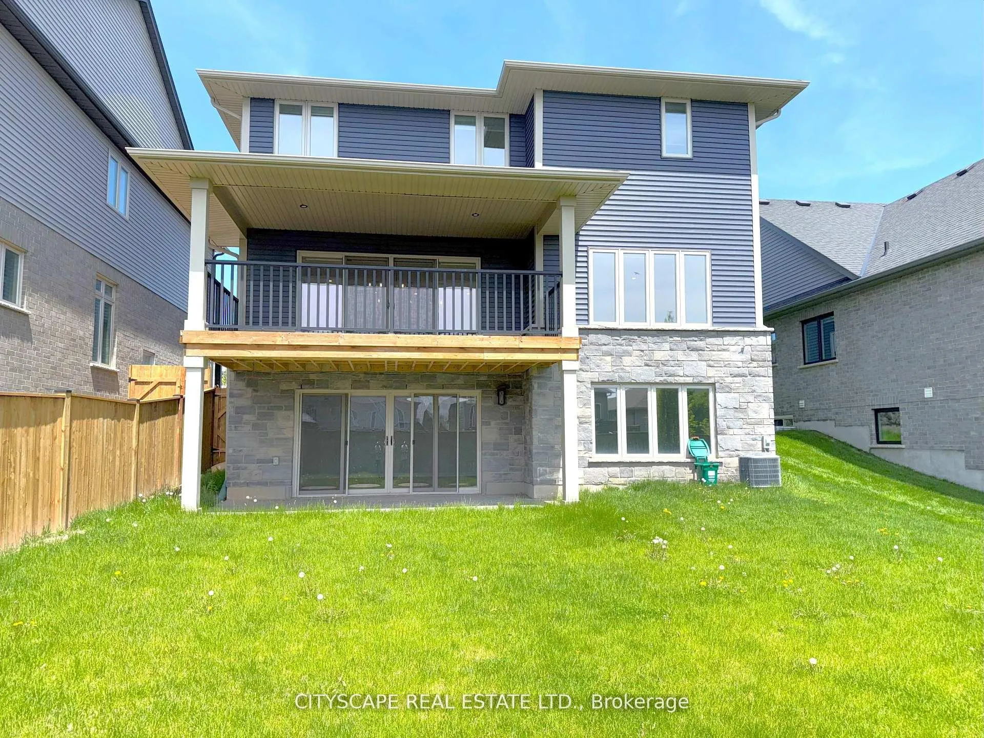 Photo 42 of 11 Hopkins Street, Thorold, Hurricane/Merrittville — HOMEH