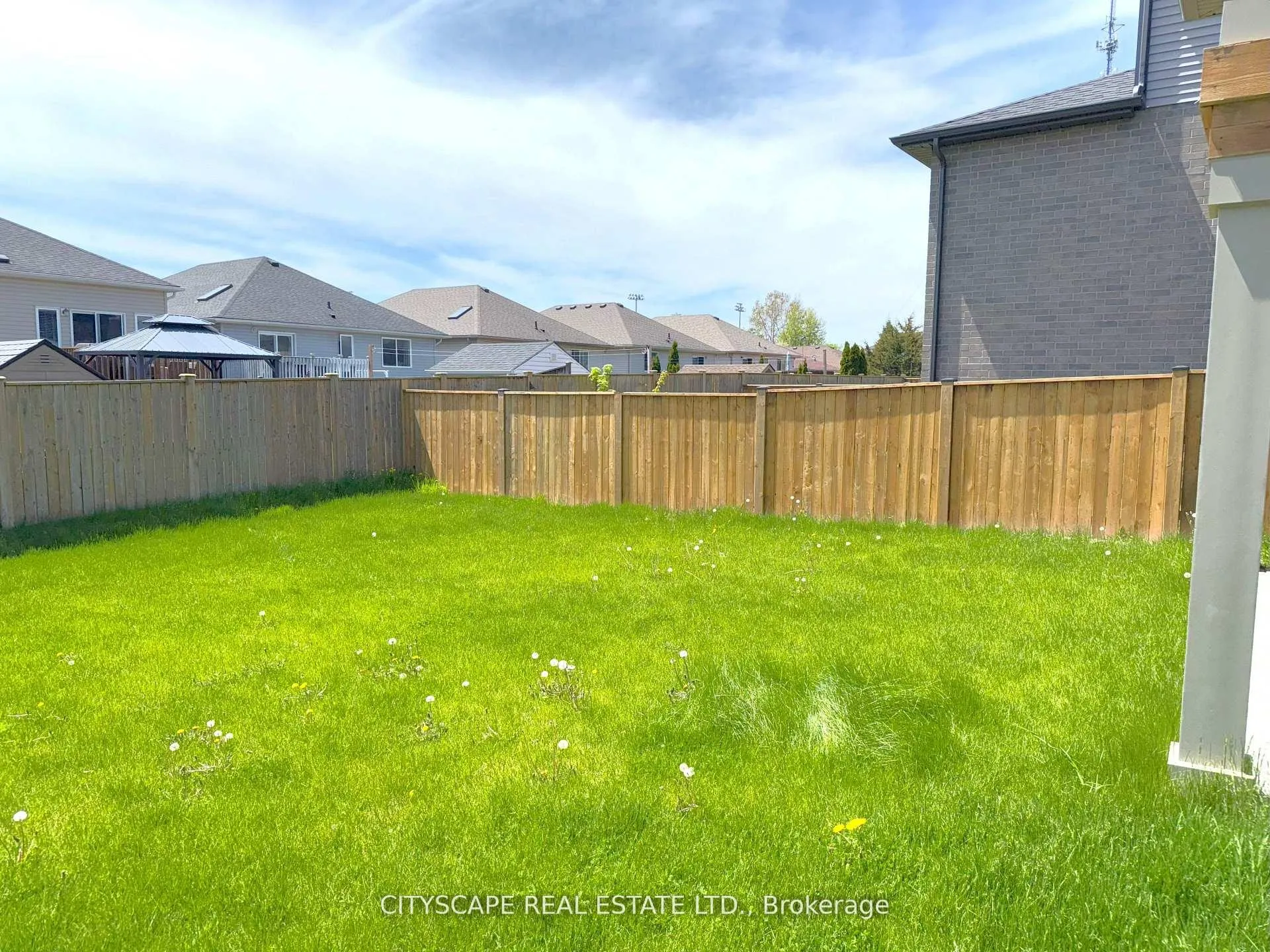 Photo 44 of 11 Hopkins Street, Thorold, Hurricane/Merrittville — HOMEH