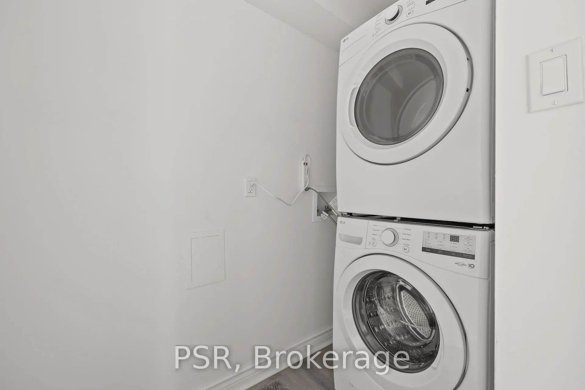 Photo 18 of Unit 6, 3314 Yonge Street, Toronto, Lawrence Park North — HOMEH