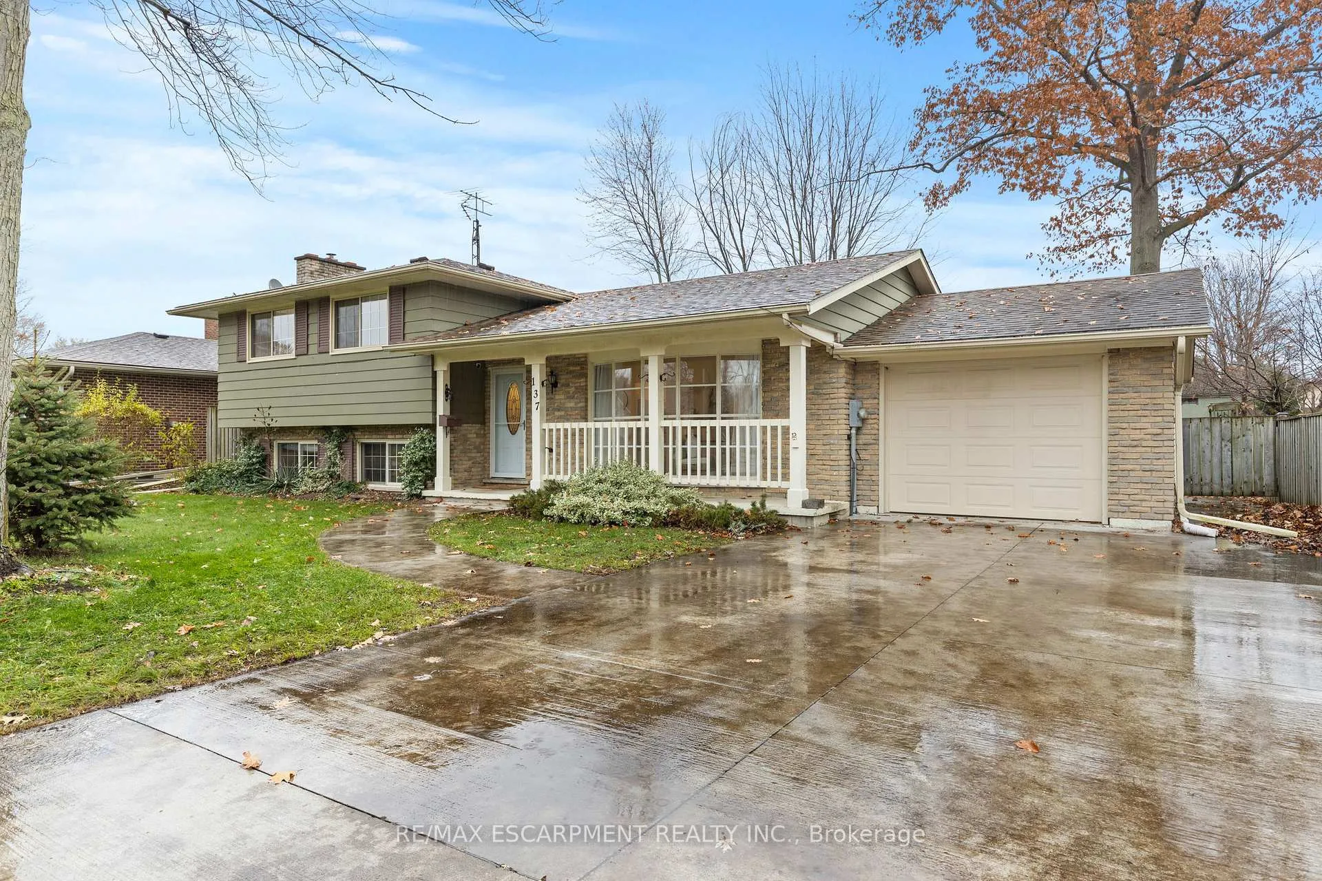 Photo 2 of 137 Brookfield Boulevard, Haldimand, Dunnville — HOMEH