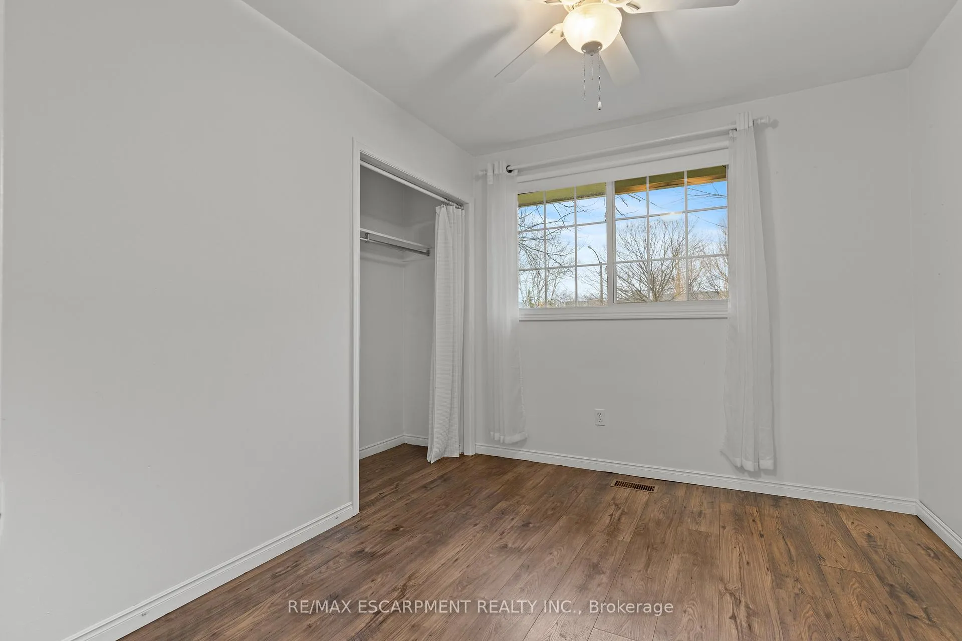 Photo 27 of 137 Brookfield Boulevard, Haldimand, Dunnville — HOMEH