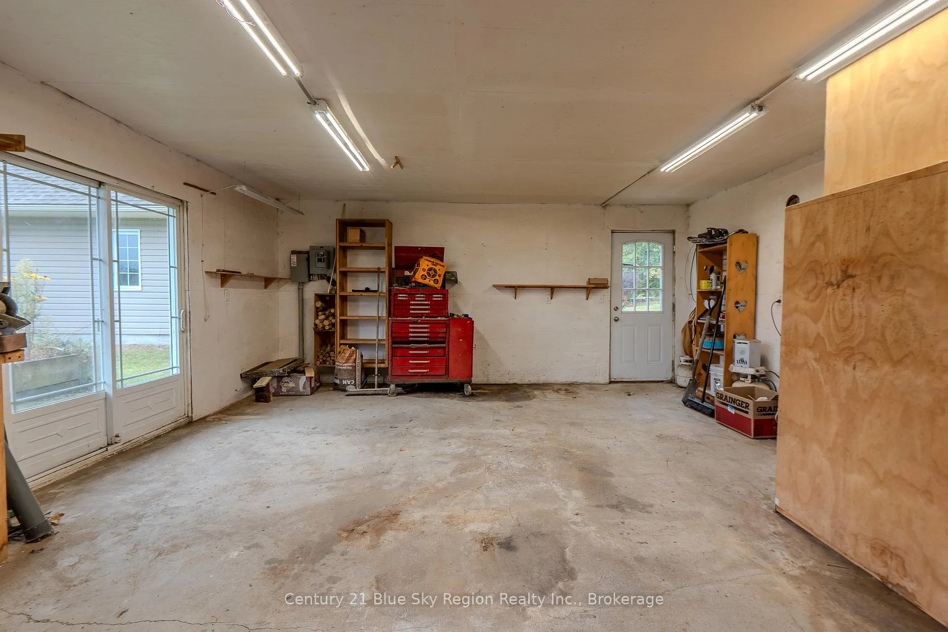 Photo 42 of 200 Memorial Park Drive E, Powassan — HOMEH