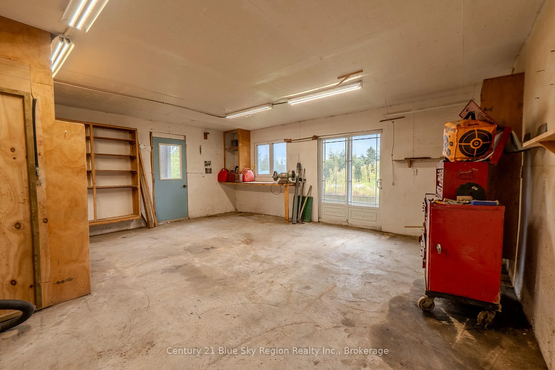 Photo 43 of 200 Memorial Park Drive E, Powassan — HOMEH