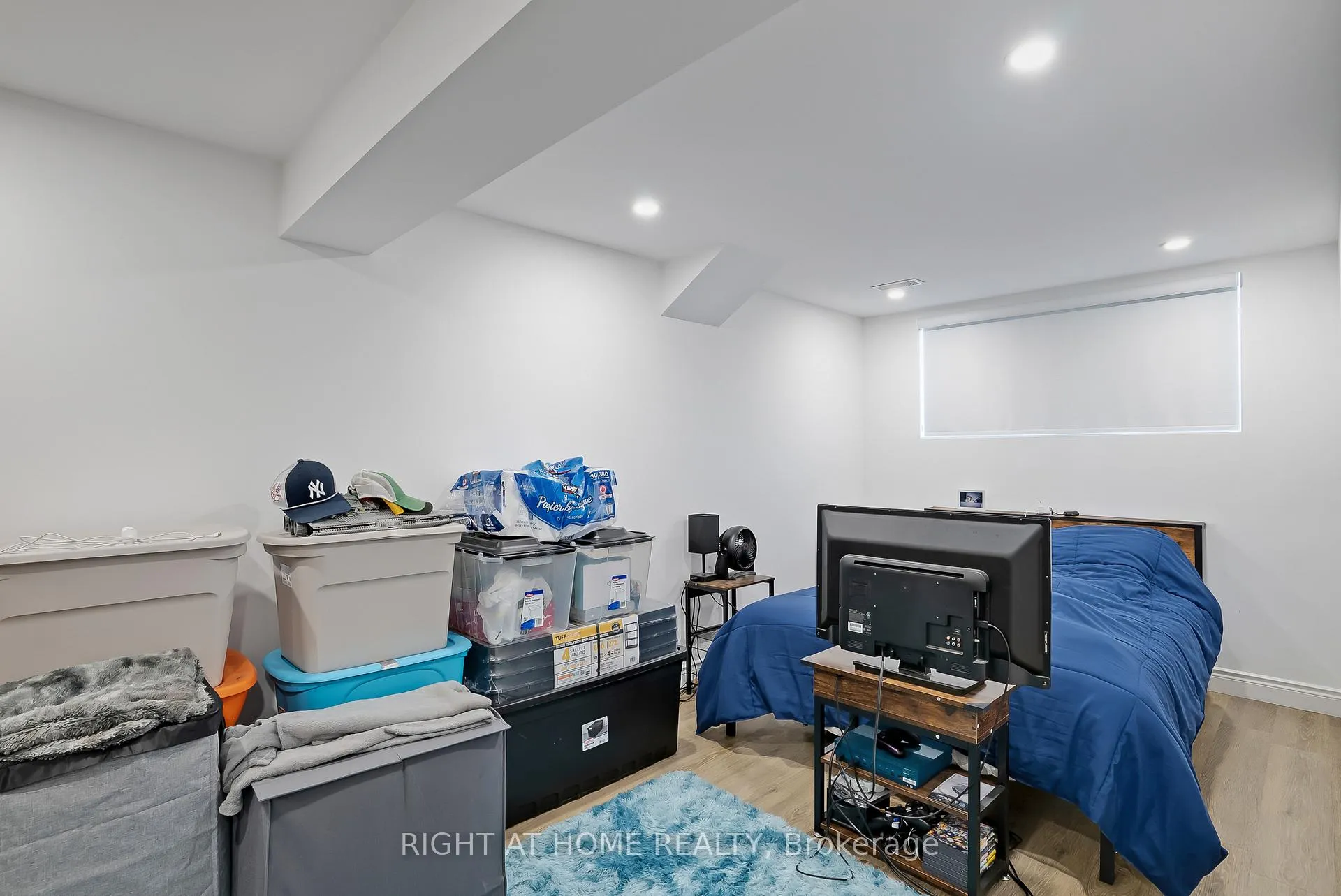 Photo 47 of 19 Robarts Drive, Hamilton, Ancaster — HOMEH