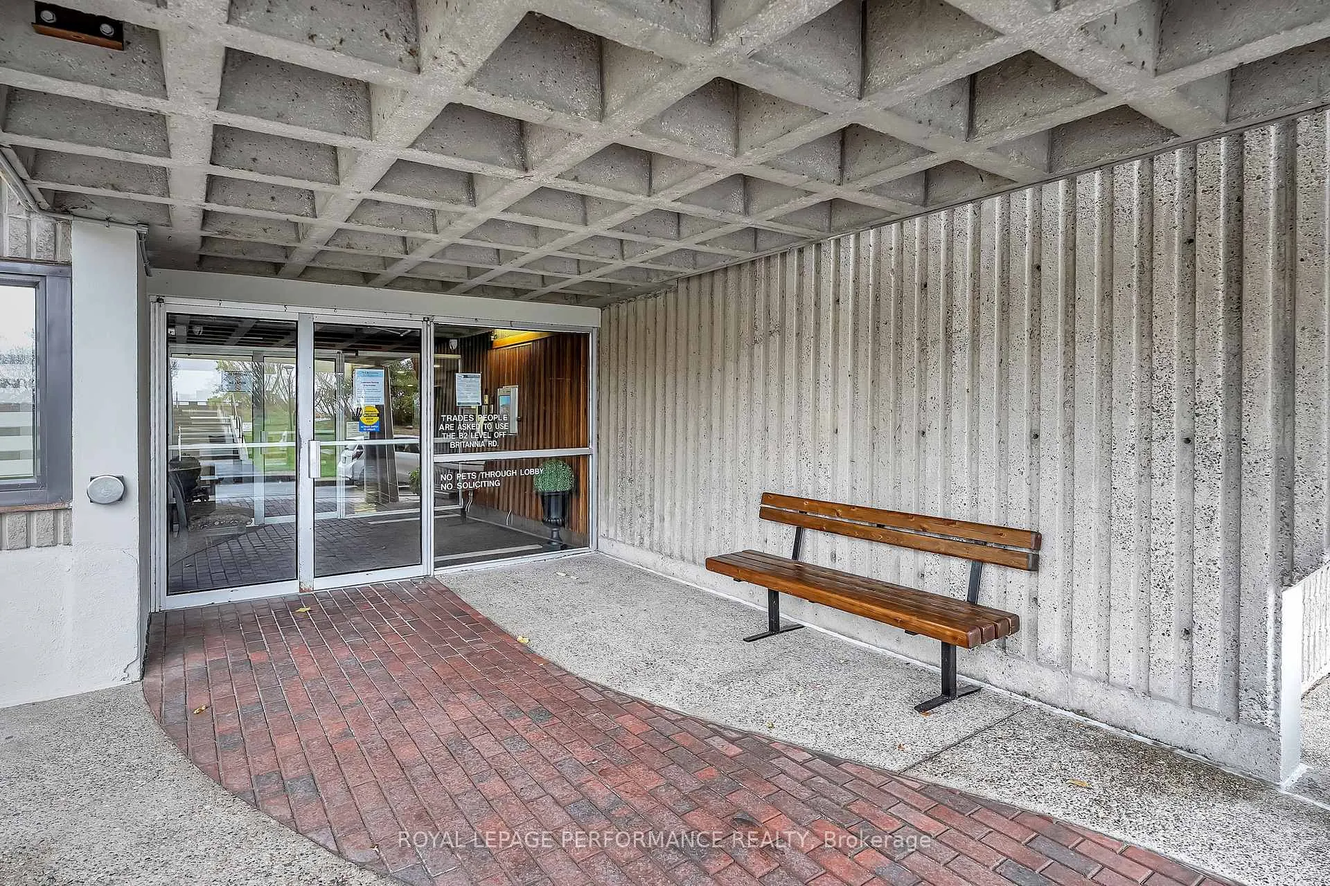 Photo 3 of Unit 308, 415 Greenview Avenue, Ottawa, Britannia — HOMEH