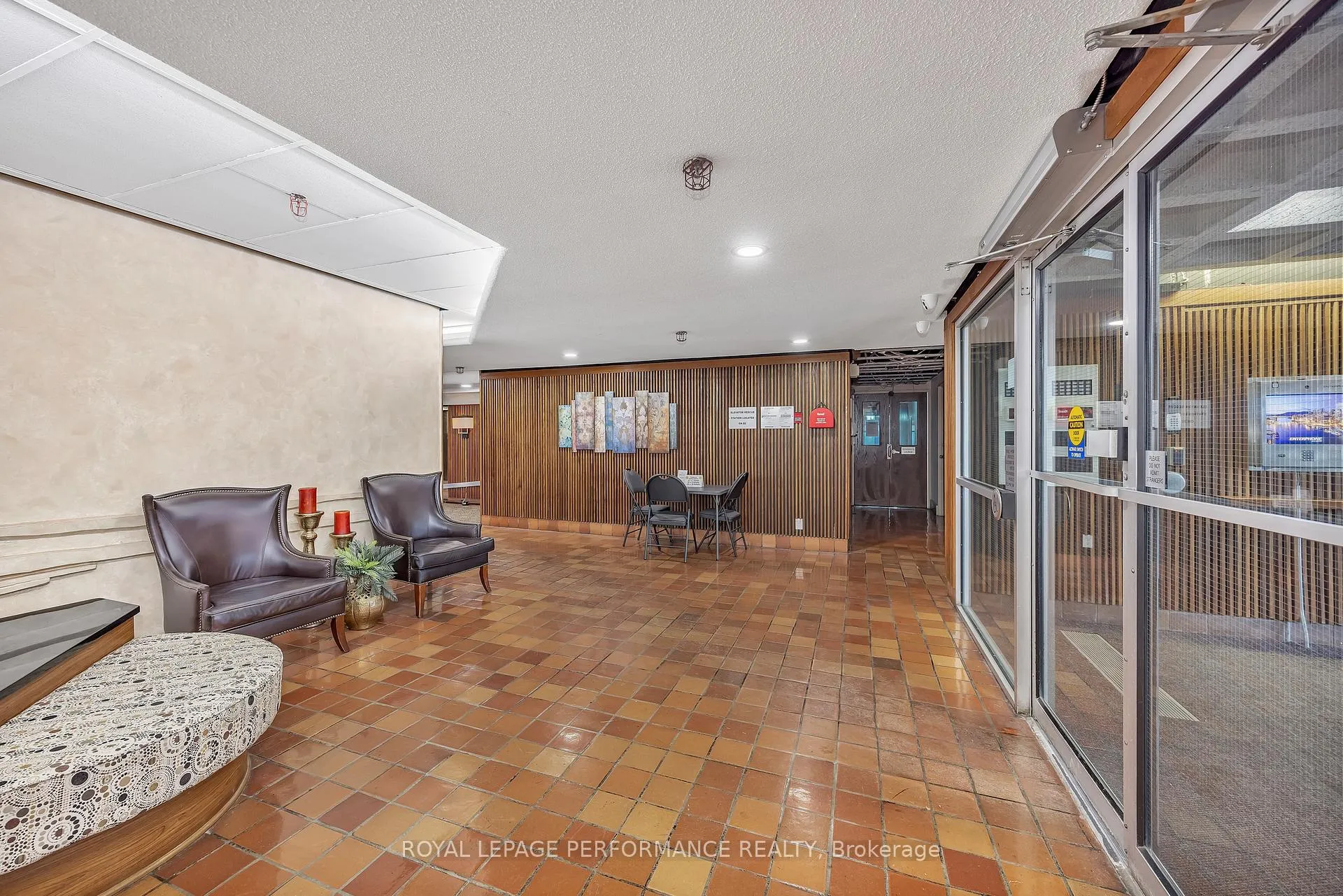 Photo 4 of Unit 308, 415 Greenview Avenue, Ottawa, Britannia — HOMEH