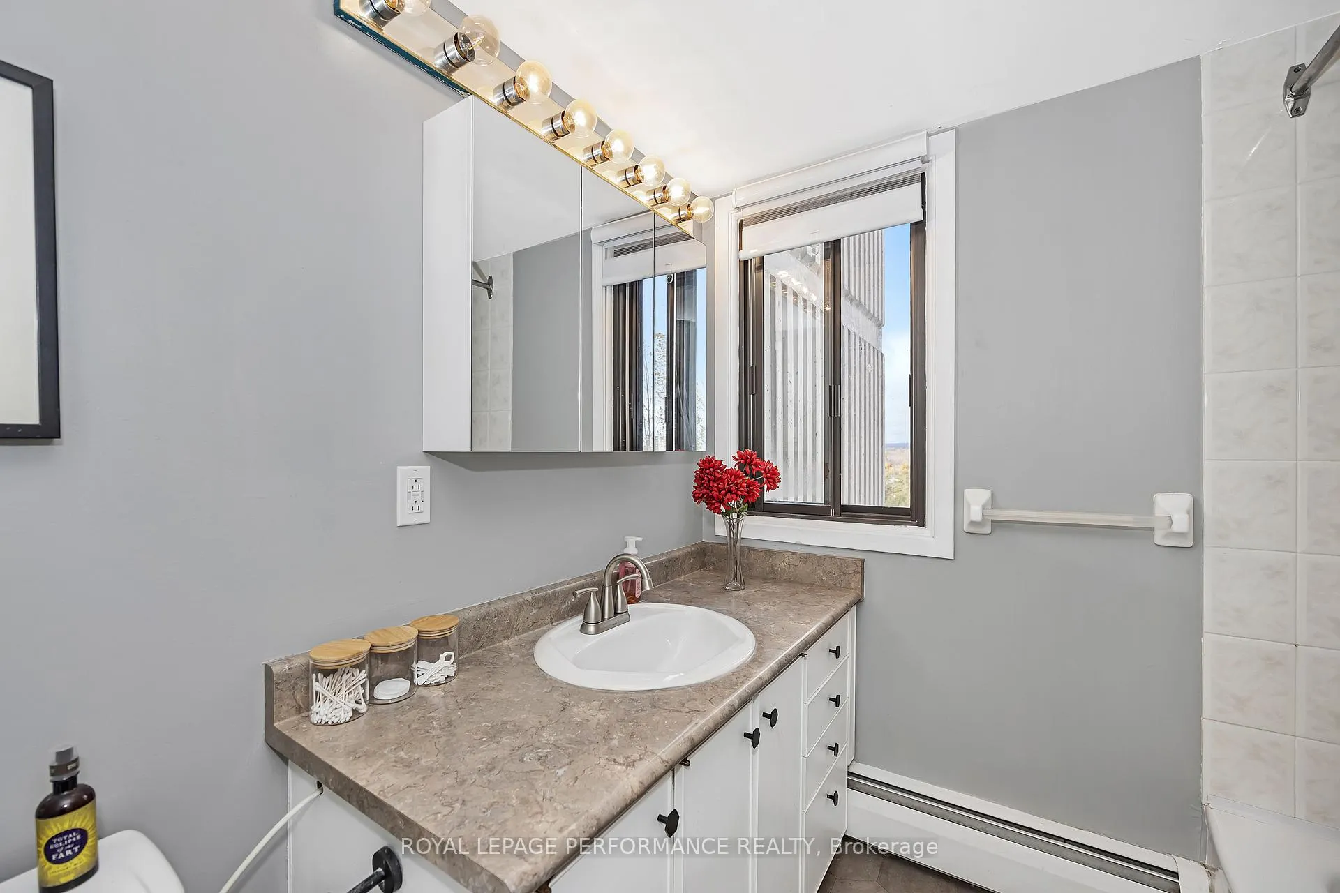 Photo 20 of Unit 308, 415 Greenview Avenue, Ottawa, Britannia — HOMEH