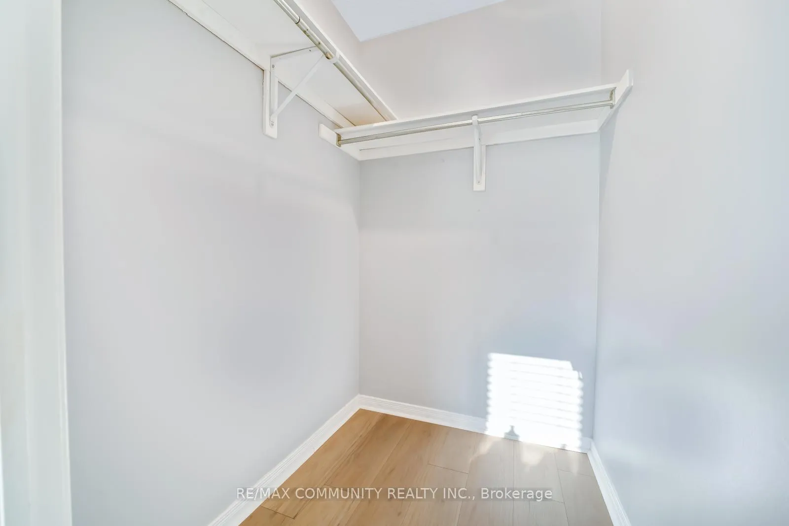 Photo 10 of Unit 202, 124 Aspen Springs Drive, Clarington, Bowmanville — HOMEH