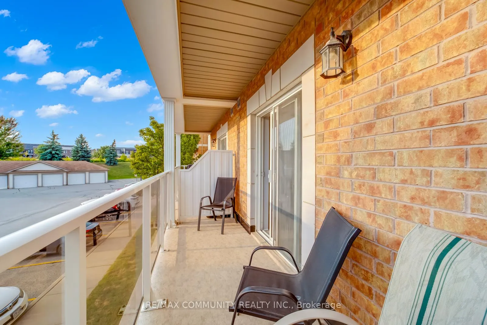 Photo 13 of Unit 202, 124 Aspen Springs Drive, Clarington, Bowmanville — HOMEH