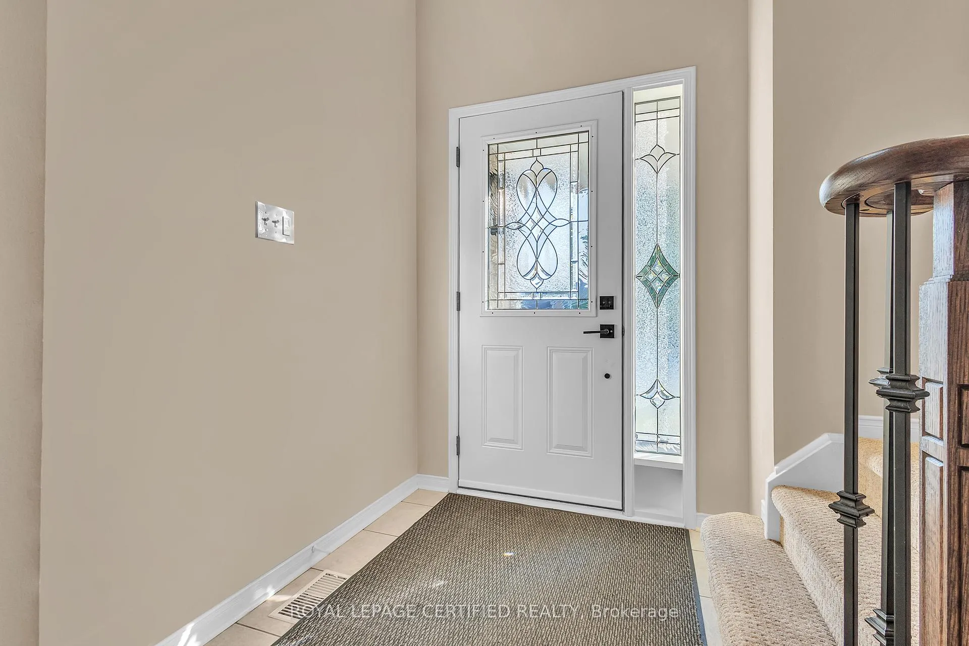 Photo 4 of 363 Edenbrook Hill Drive, Brampton, Fletcher's Meadow — HOMEH