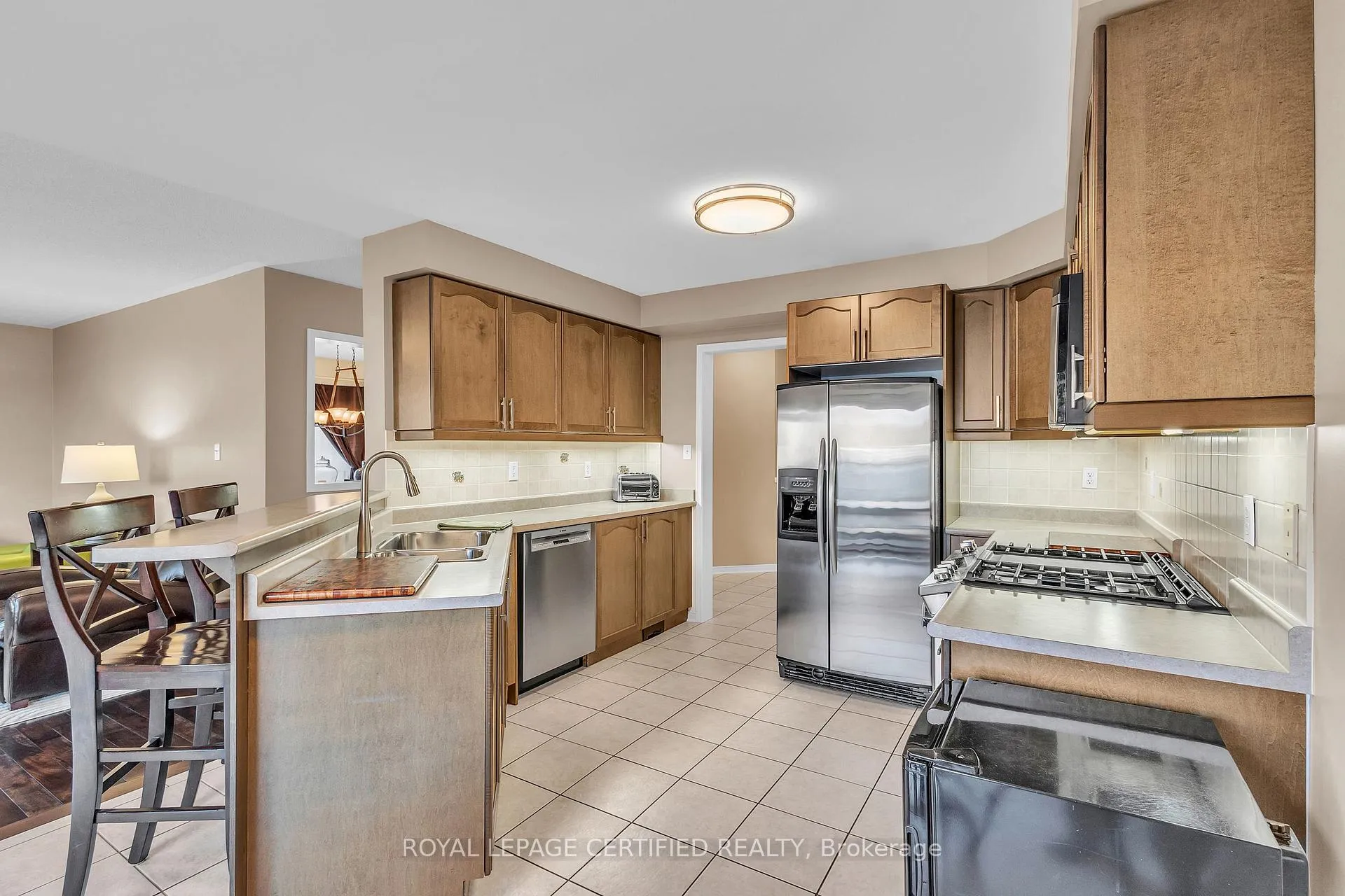 Photo 11 of 363 Edenbrook Hill Drive, Brampton, Fletcher's Meadow — HOMEH
