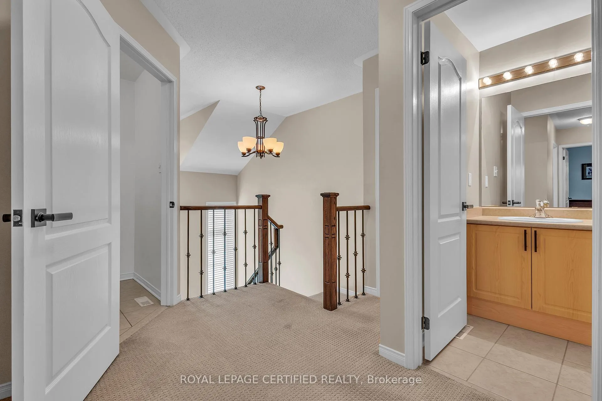 Photo 16 of 363 Edenbrook Hill Drive, Brampton, Fletcher's Meadow — HOMEH