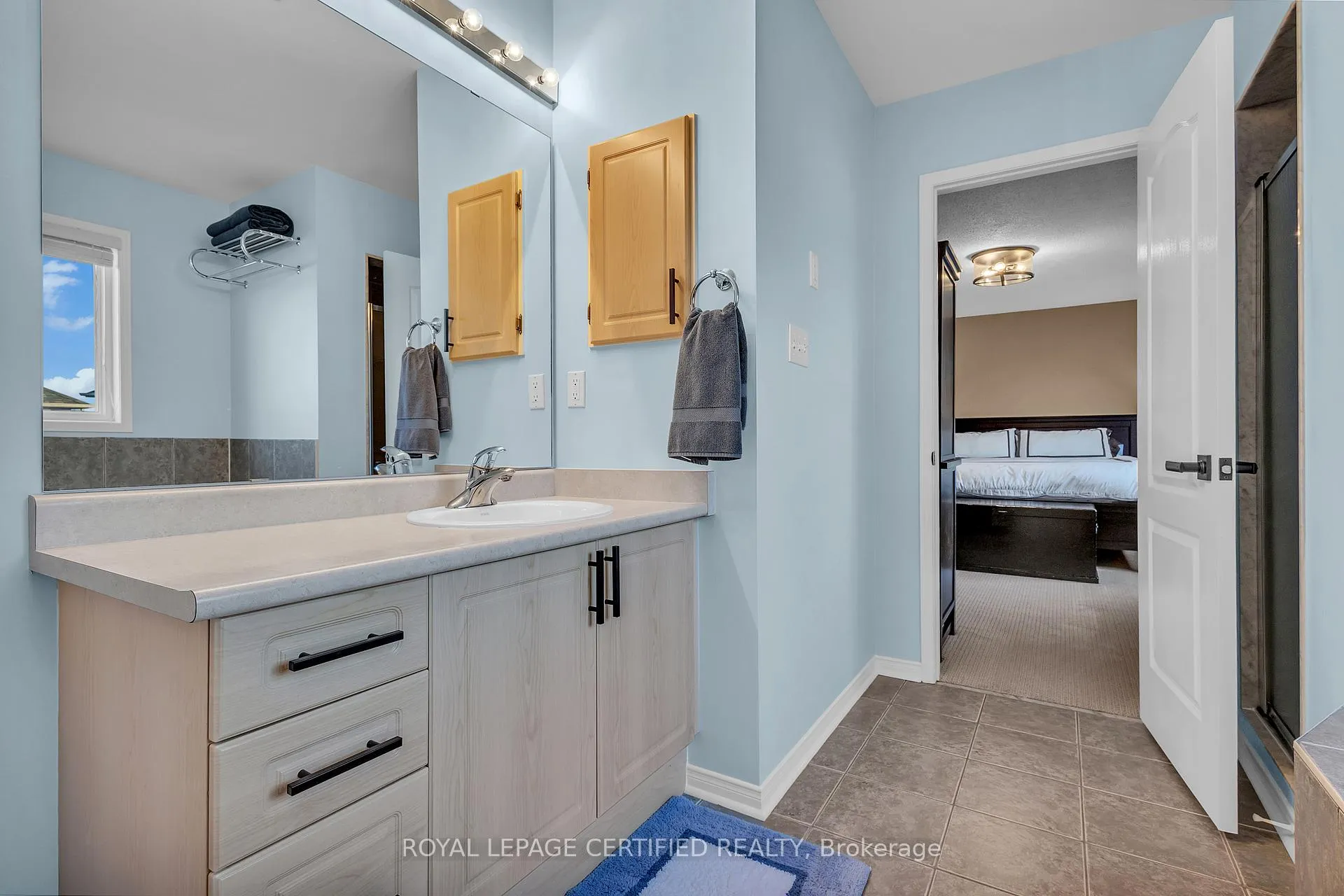 Photo 19 of 363 Edenbrook Hill Drive, Brampton, Fletcher's Meadow — HOMEH