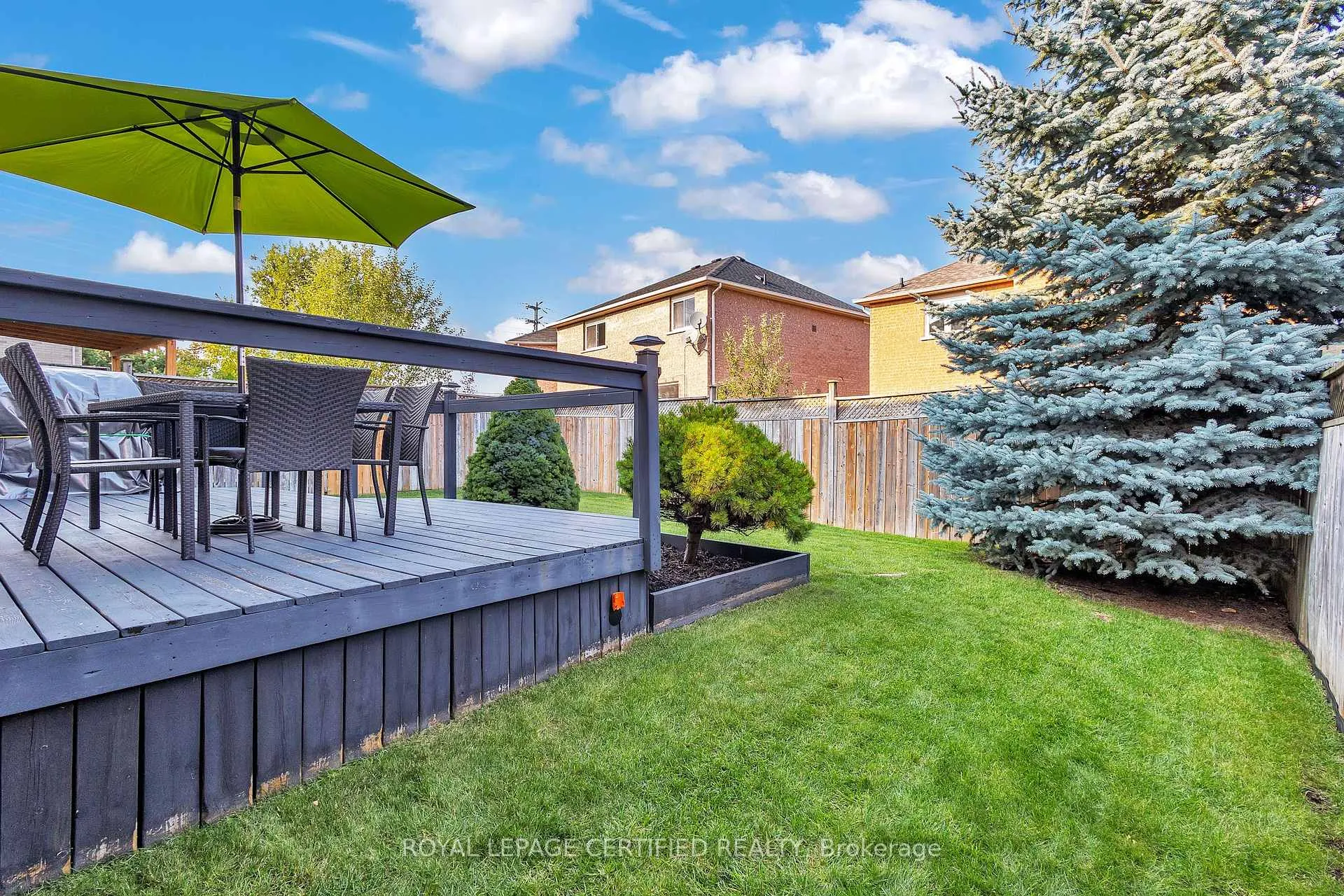 Photo 27 of 363 Edenbrook Hill Drive, Brampton, Fletcher's Meadow — HOMEH