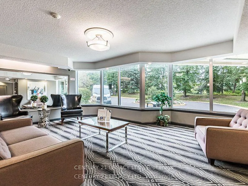 Photo 4 of Unit 1402, 8 Lisa Street E, Brampton, Queen Street Corridor — HOMEH