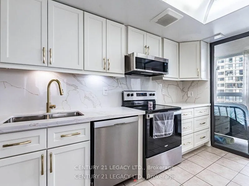 Photo 17 of Unit 1402, 8 Lisa Street E, Brampton, Queen Street Corridor — HOMEH