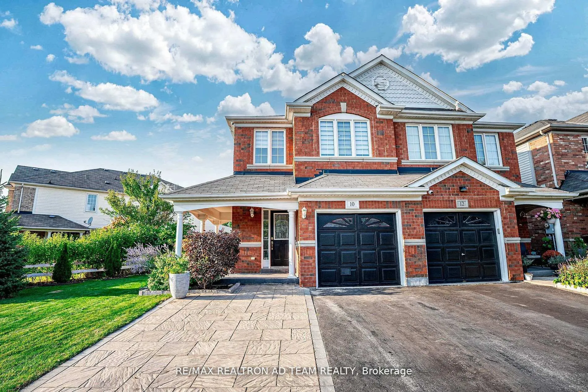 Photo 3 of 10 Tozer Crescent, Ajax, Northwest Ajax — HOMEH