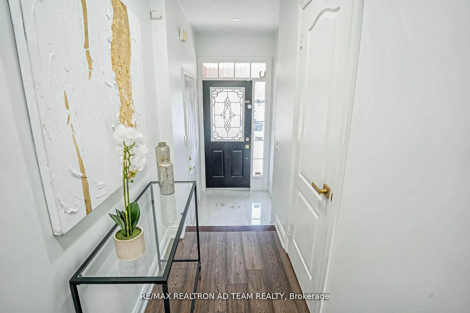 Photo 6 of 10 Tozer Crescent, Ajax, Northwest Ajax — HOMEH
