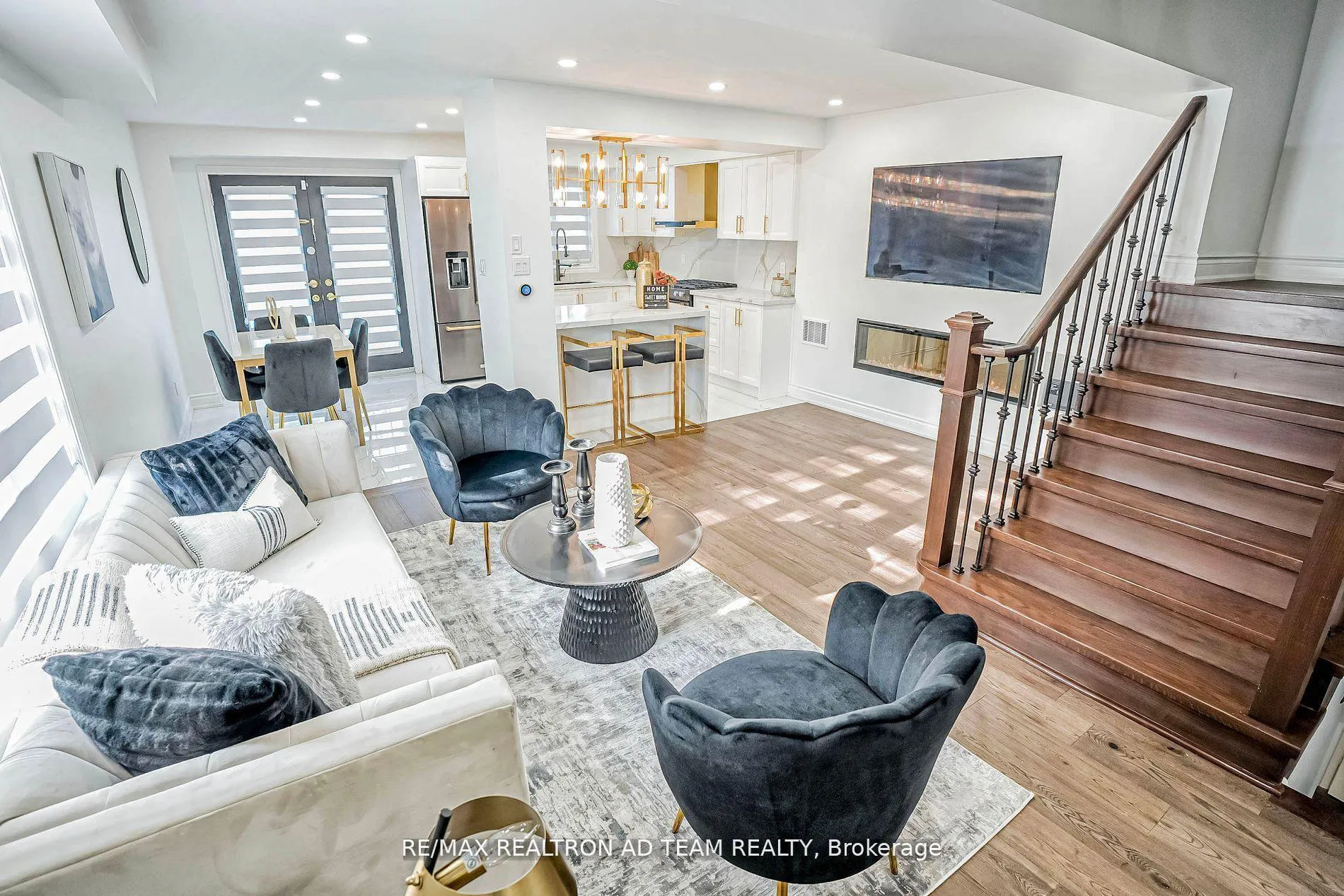 Photo 8 of 10 Tozer Crescent, Ajax, Northwest Ajax — HOMEH