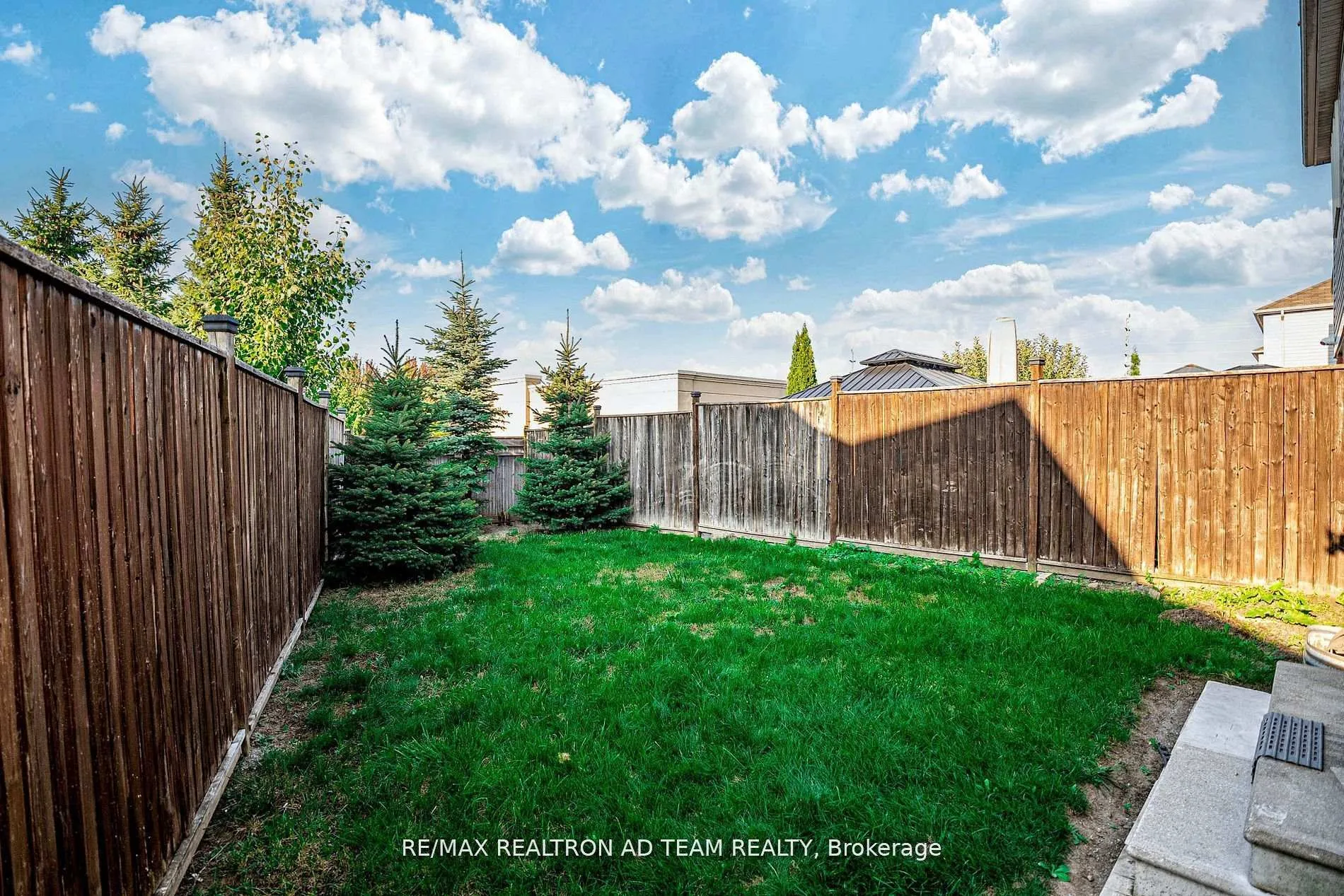 Photo 32 of 10 Tozer Crescent, Ajax, Northwest Ajax — HOMEH