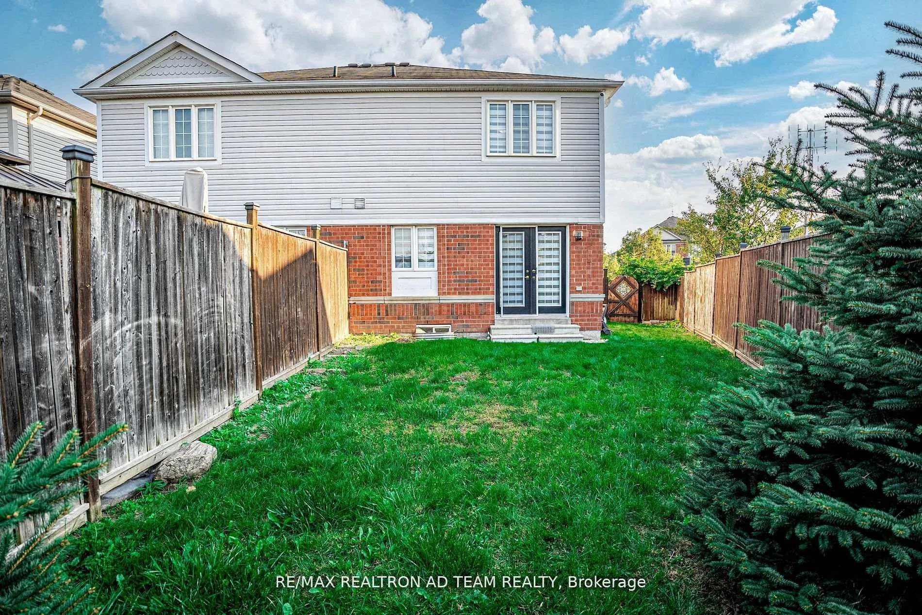 Photo 33 of 10 Tozer Crescent, Ajax, Northwest Ajax — HOMEH