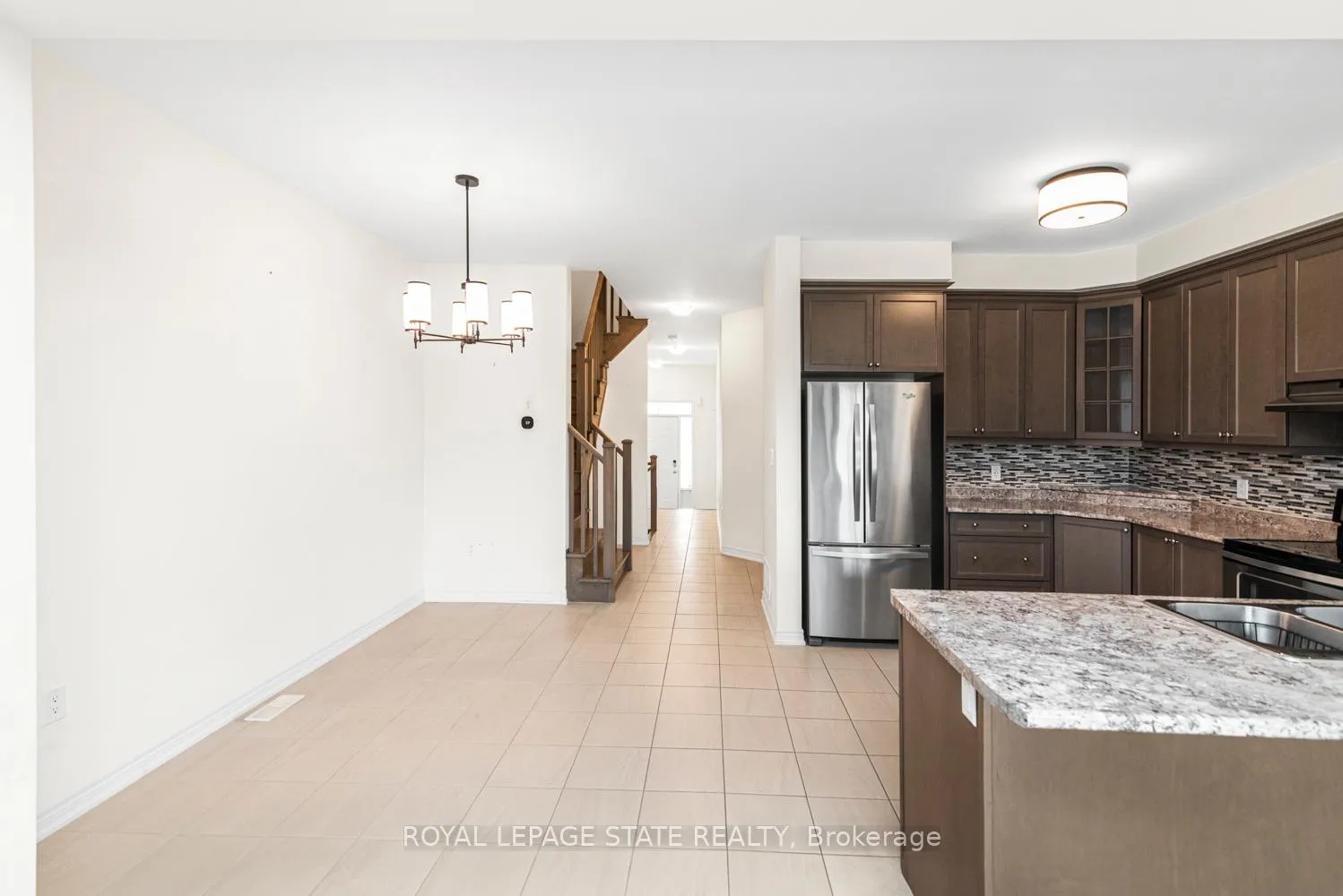 Photo 11 of 19 Bradbury Road, Hamilton, Stoney Creek — HOMEH