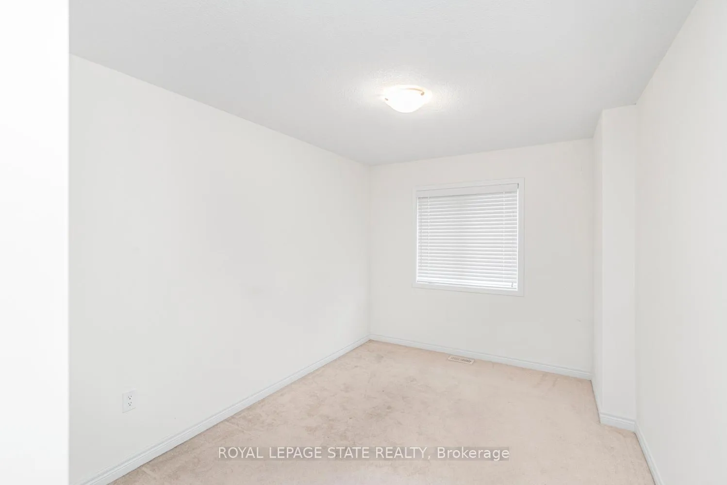 Photo 20 of 19 Bradbury Road, Hamilton, Stoney Creek — HOMEH