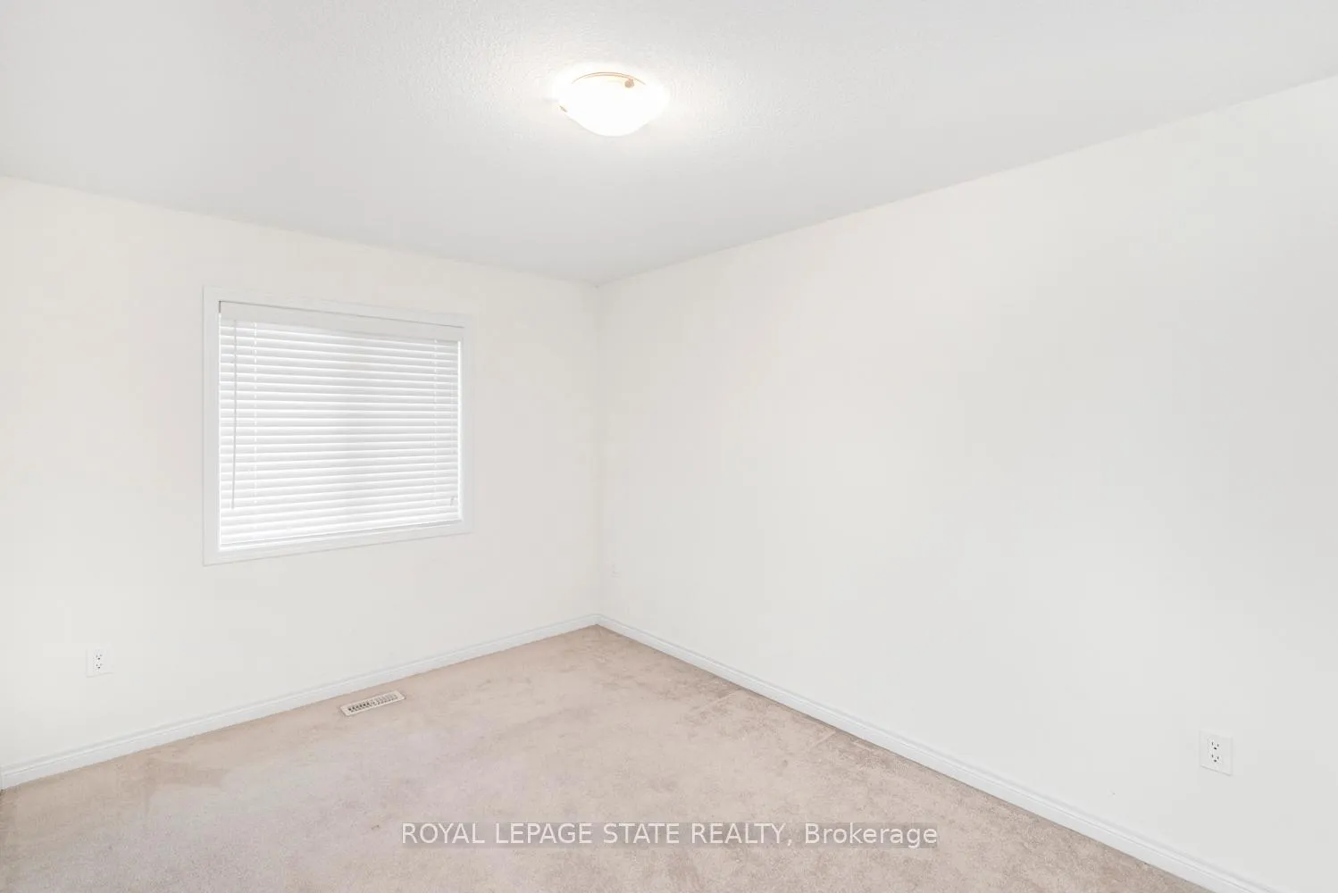 Photo 22 of 19 Bradbury Road, Hamilton, Stoney Creek — HOMEH
