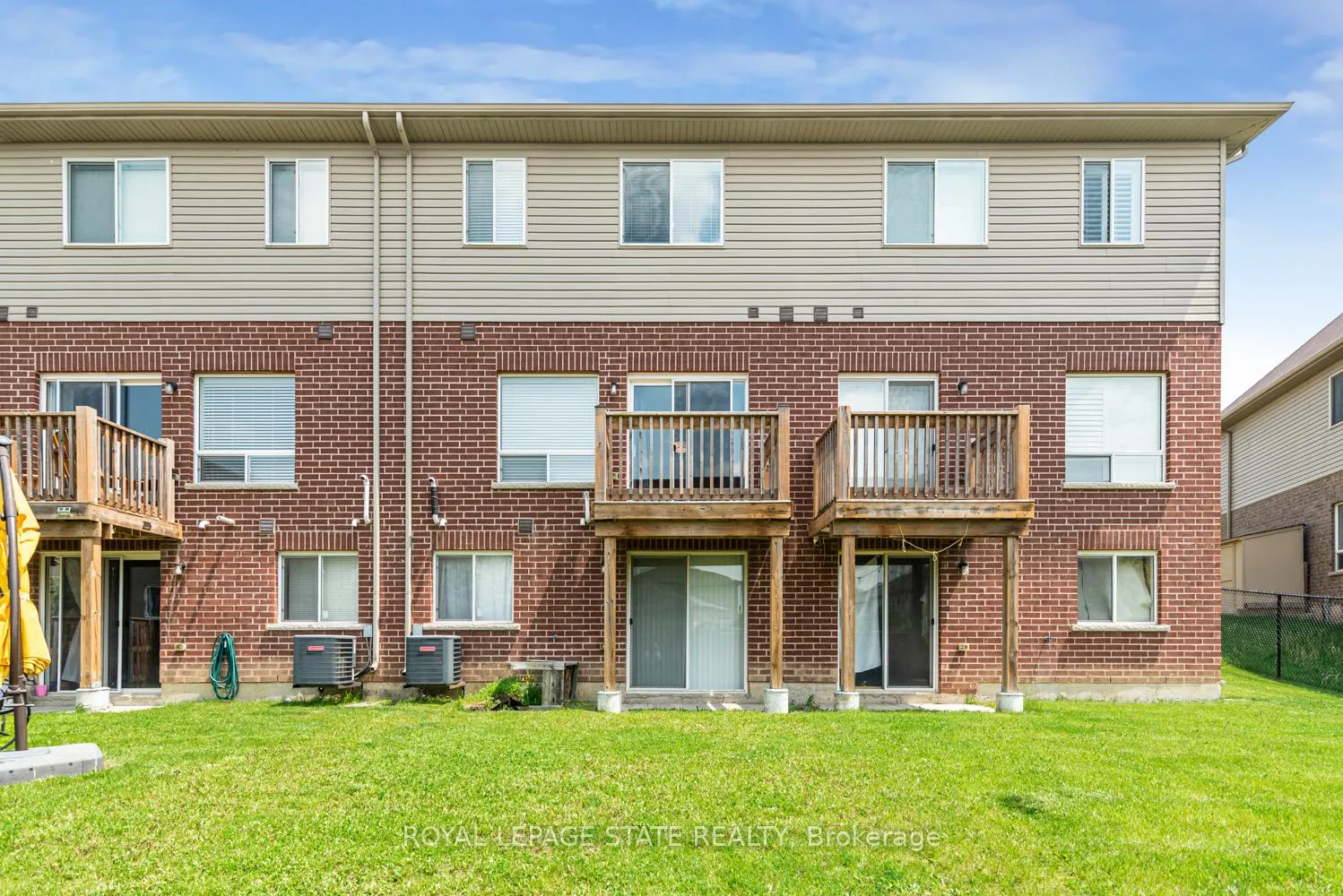 Photo 36 of 19 Bradbury Road, Hamilton, Stoney Creek — HOMEH