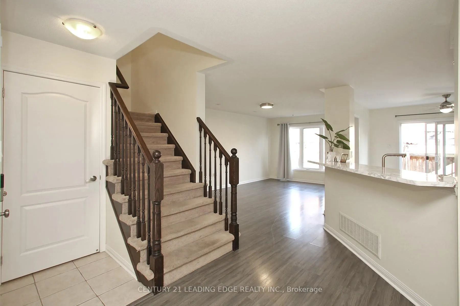 Photo 2 of 1810 Parkhurst Crescent, Pickering, Duffin Heights — HOMEH